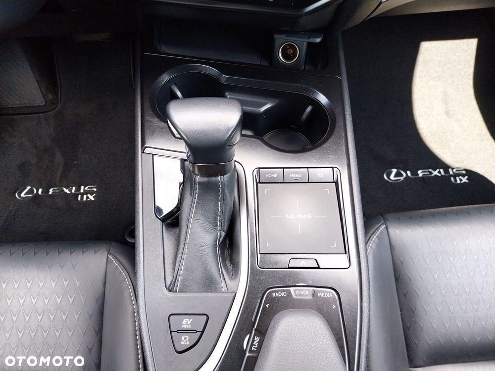 Lexus UX 250h GPF F Impression 2WD - 23