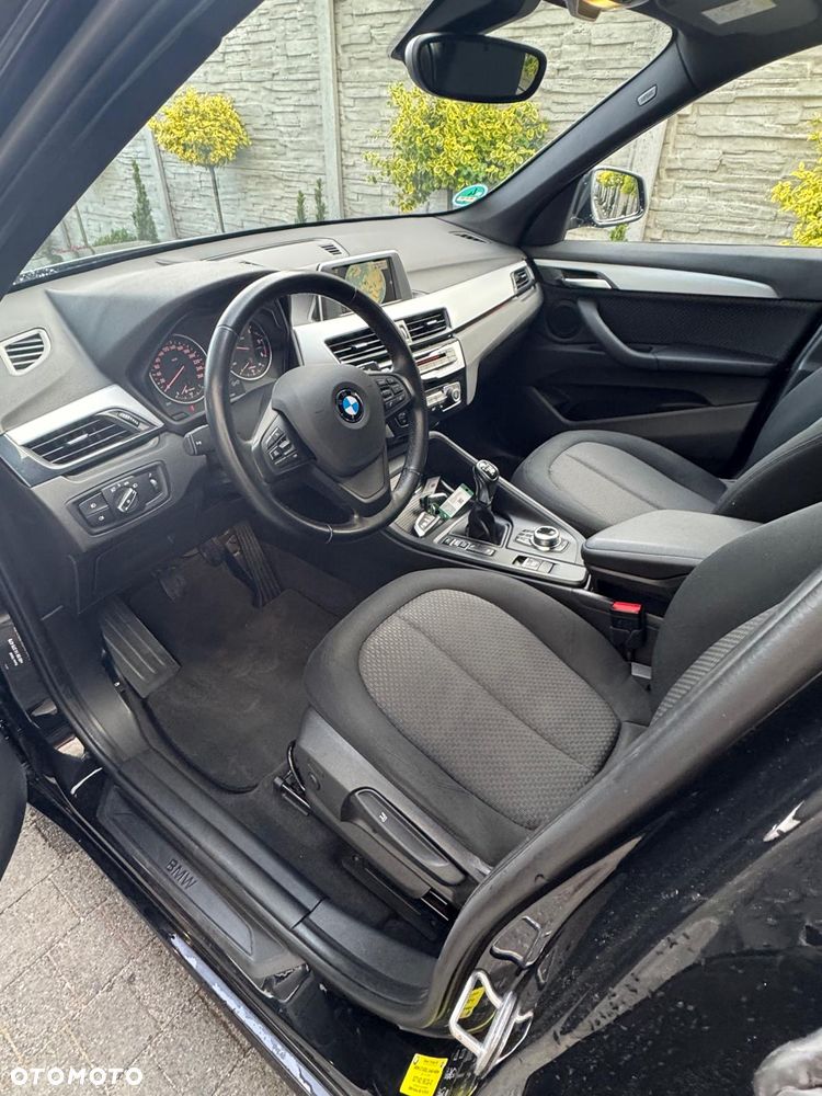 BMW X1 xDrive18d Sport Line - 7