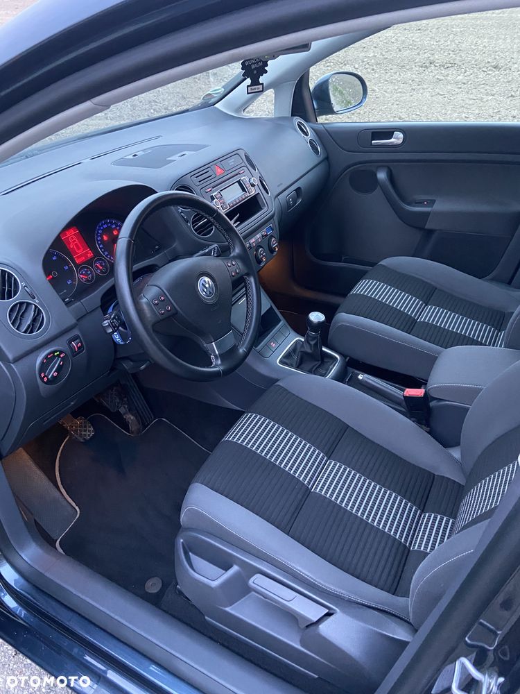 Volkswagen Golf Plus 1.9 TDI DPF United - 12