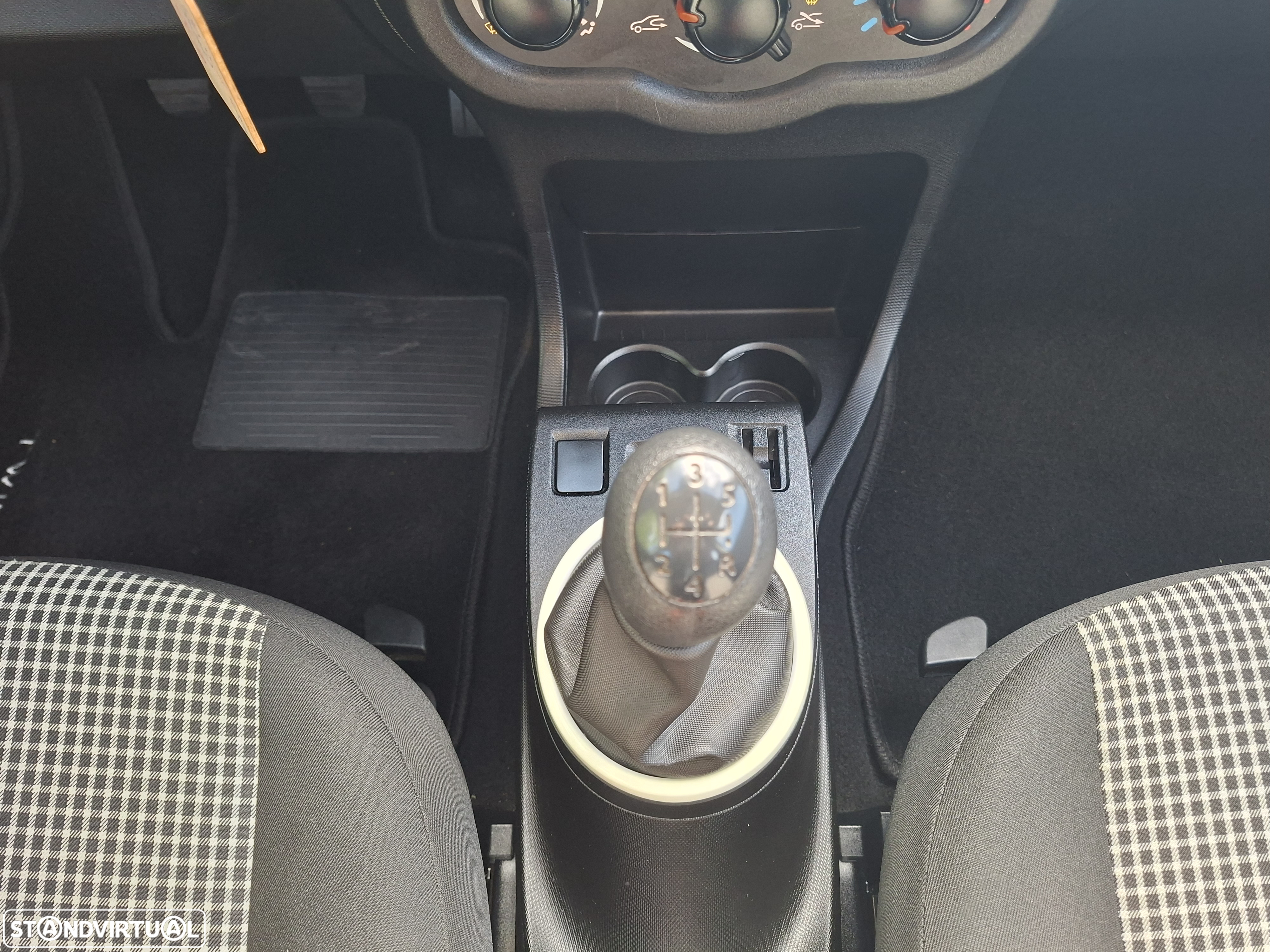 Renault Twingo SCe 70 Liberty - 29