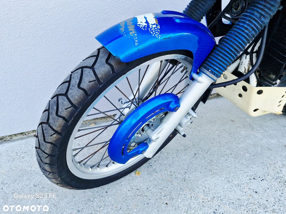 Suzuki DR - 17