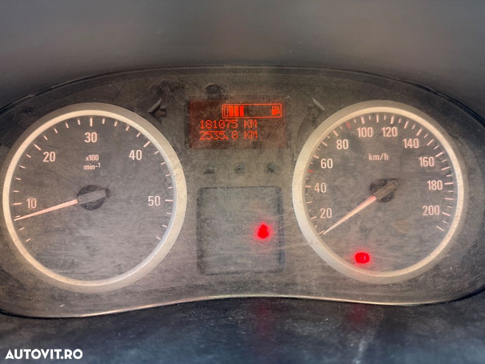 Opel Vivaro L1H1 DPF - 8