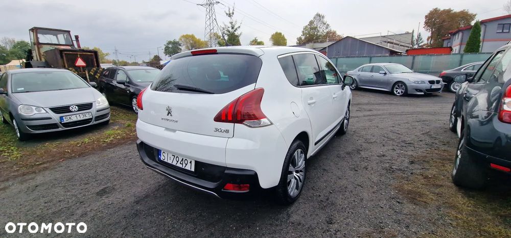 Peugeot 3008 HDi 115 Allure - 24