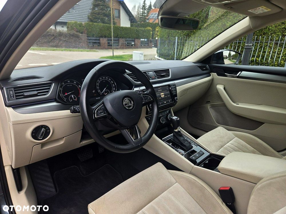 Skoda Superb 1.8 TSI Sportline DSG - 9