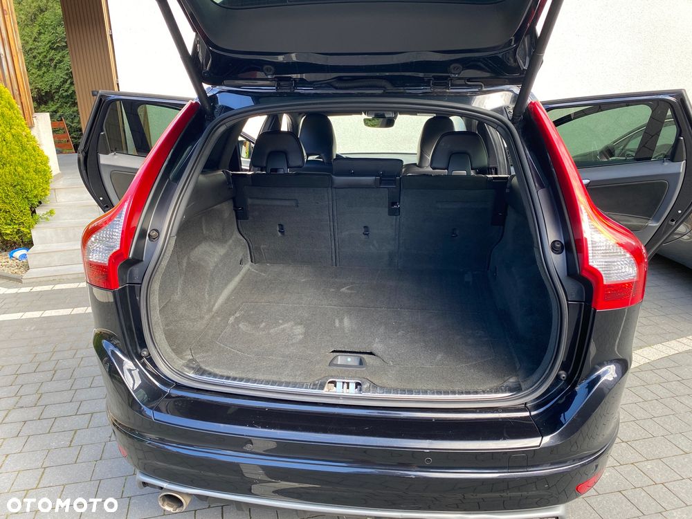 Volvo XC 60 D4 Drive-E Ocean Race - 4