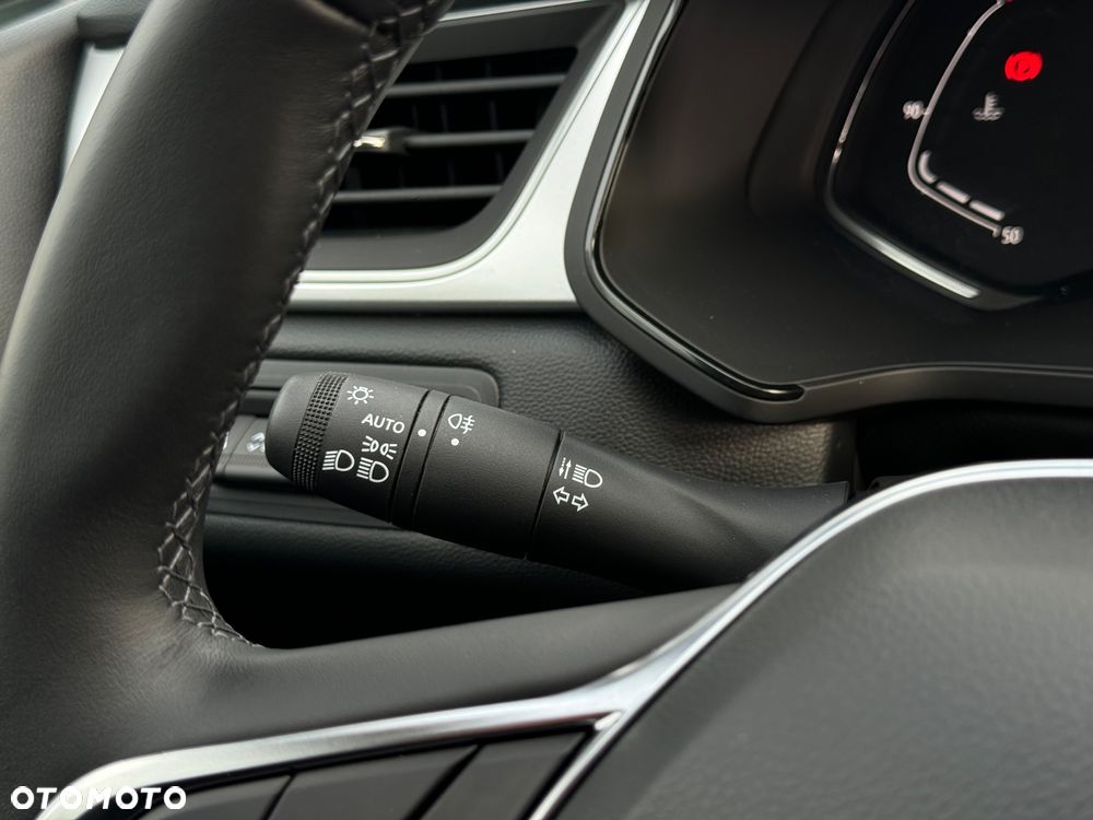 Renault Captur 1.3 TCe mHEV Techno - 23