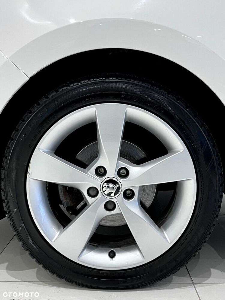 Skoda RAPID 1.2 TSI Style DSG - 26