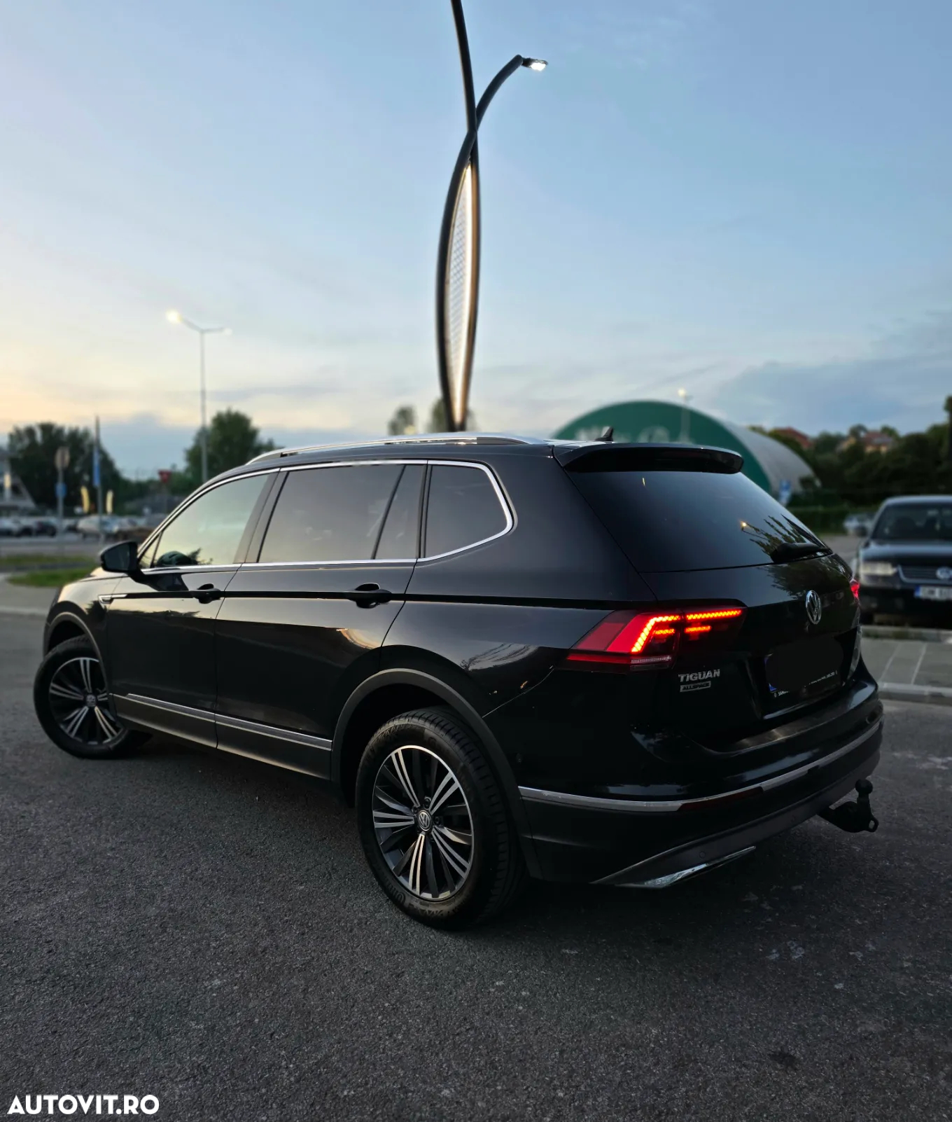 Volkswagen Tiguan 2.0 TSI DSG 4Mot Highline - 4