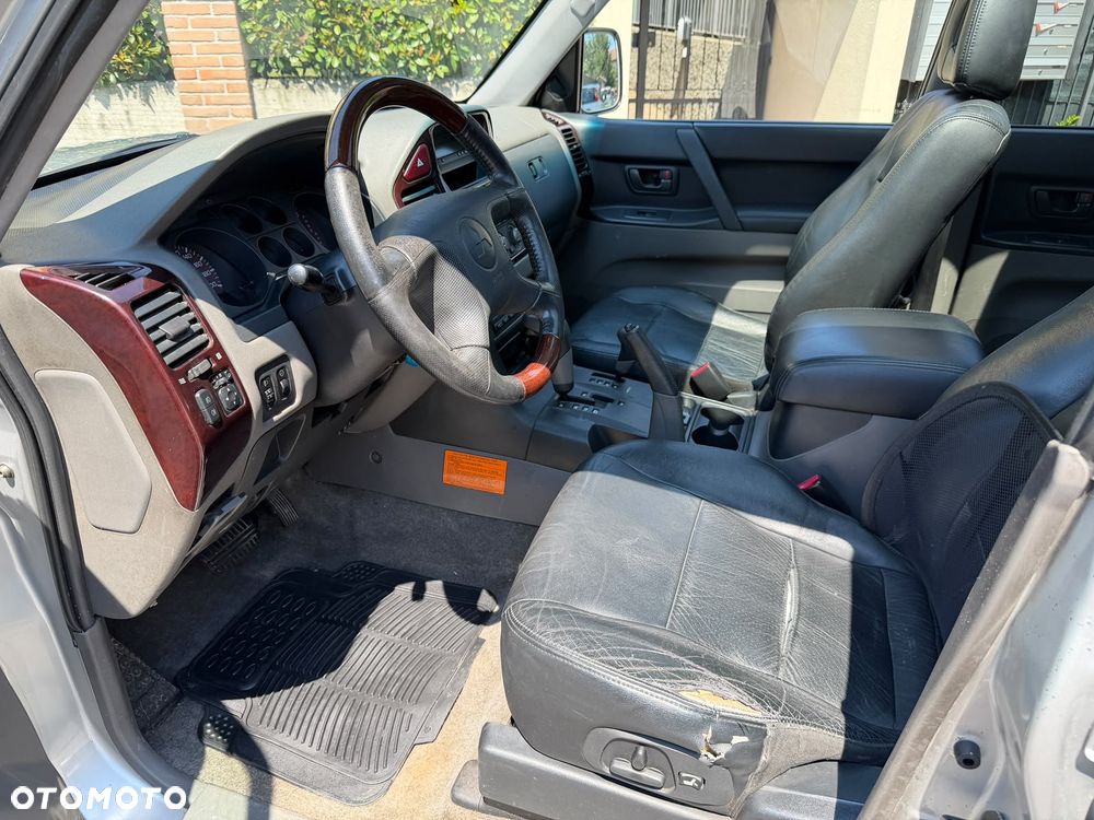 Mitsubishi Pajero 3.2 DI-D Edition 20 - 13