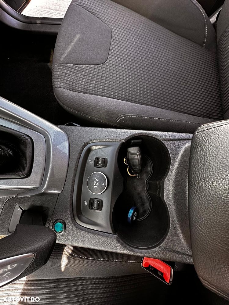 Ford Focus 1.6 Ti-VCT Titanium - 4