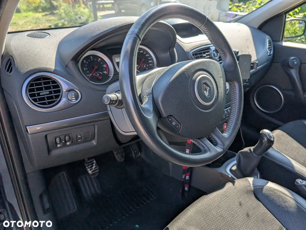 Renault Clio 1.5 dCi Extreme - 7
