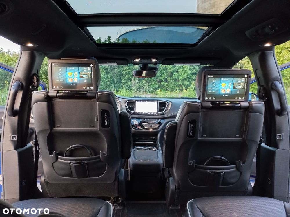 Chrysler Pacifica - 14