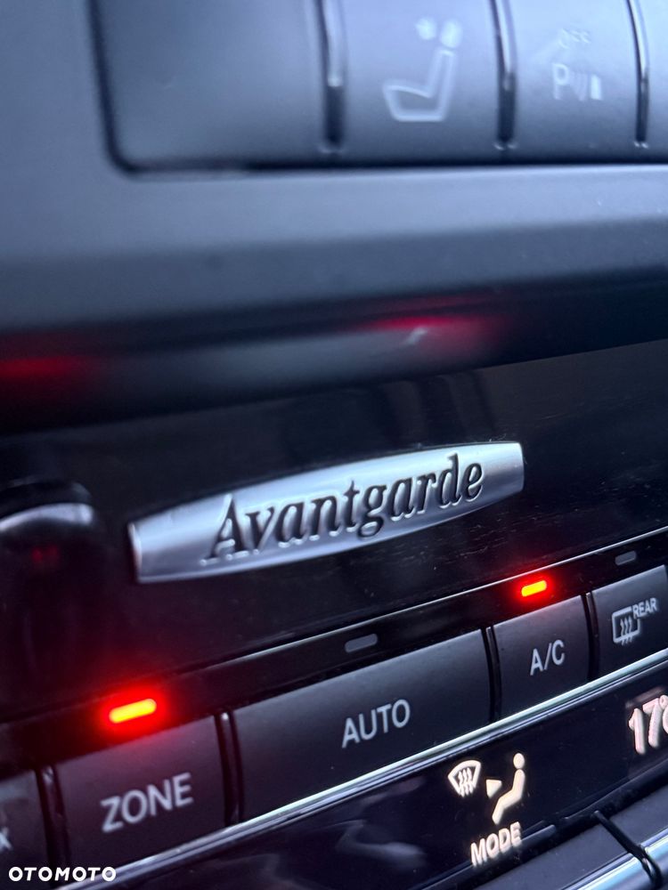 Mercedes-Benz Klasa E 200 CGI BlueEFFICIENCY Avantgarde - 13