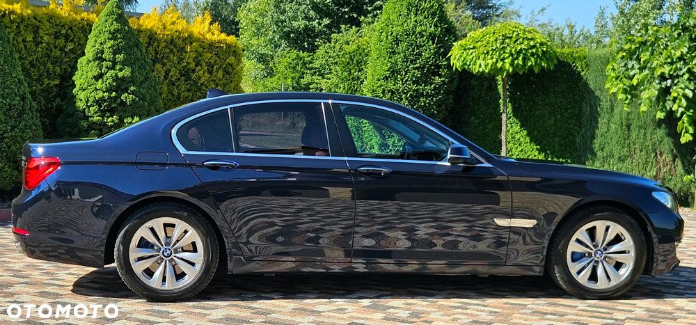 BMW Seria 7 740d - 11