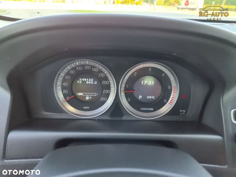 Volvo XC 60 - 38