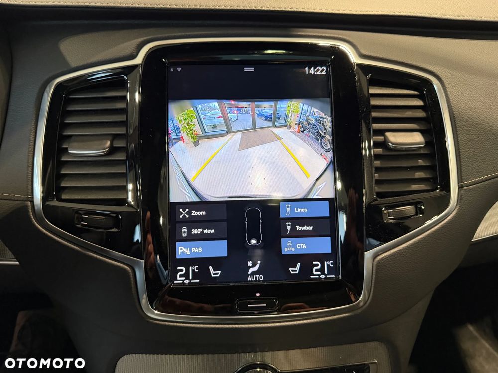 Volvo XC 90 T8 AWD Plug-In Hybrid R-Design 7os - 29