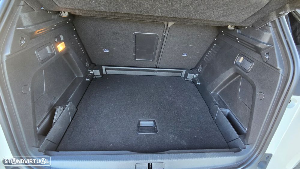 Peugeot 3008 1.5 BlueHDi GT EAT8 - 18