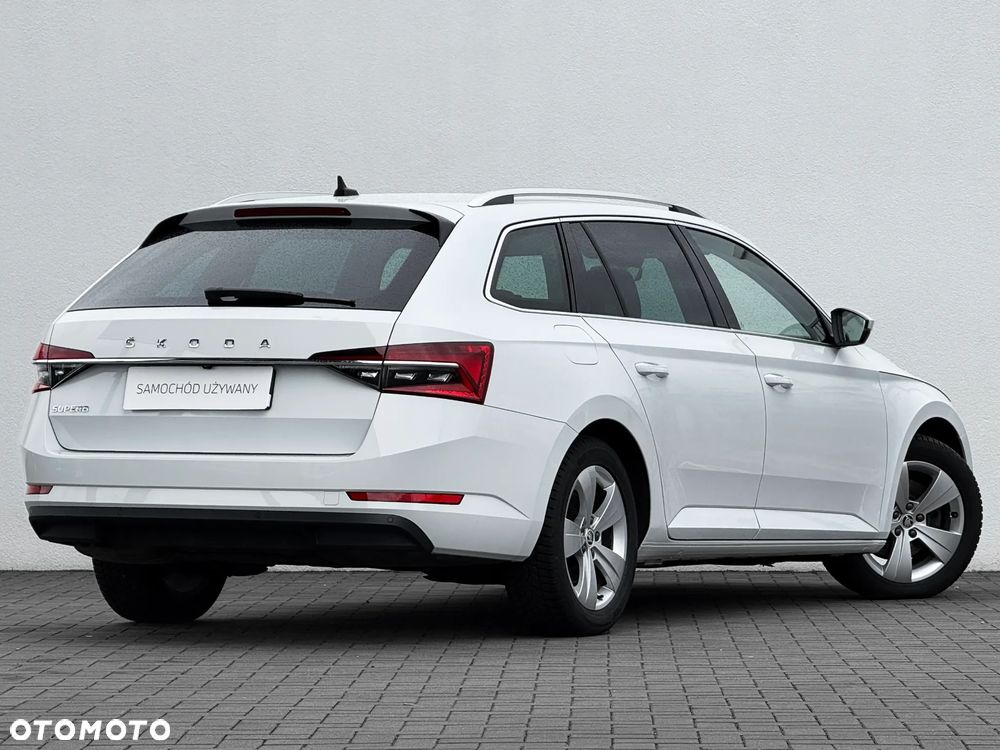 Skoda Superb 2.0 TDI SCR Style DSG - 2