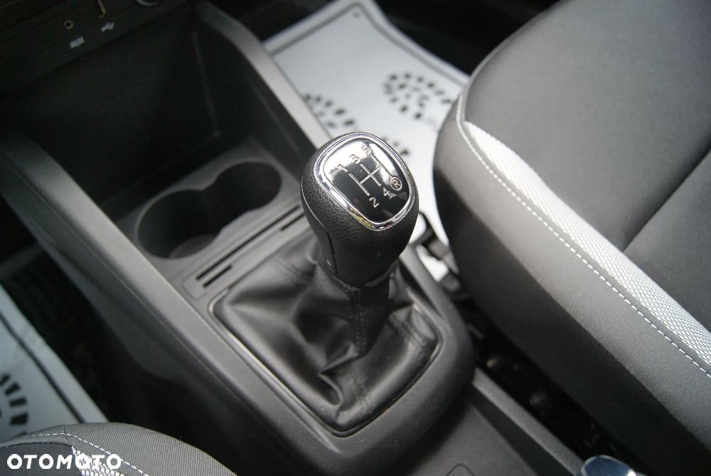 Skoda Fabia 1.0 Ambition - 27