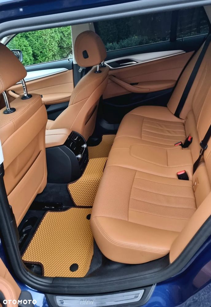 BMW Seria 5 520d Touring Luxury Line - 16