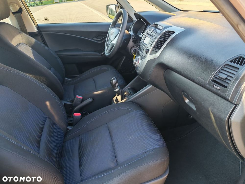 Hyundai ix20 1.4 blue Comfort - 20