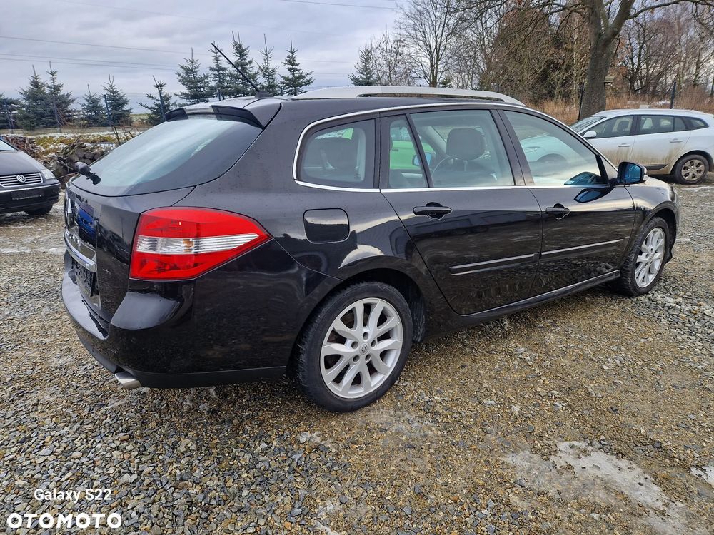 Renault Laguna dCi 150 FAP Initiale - 8