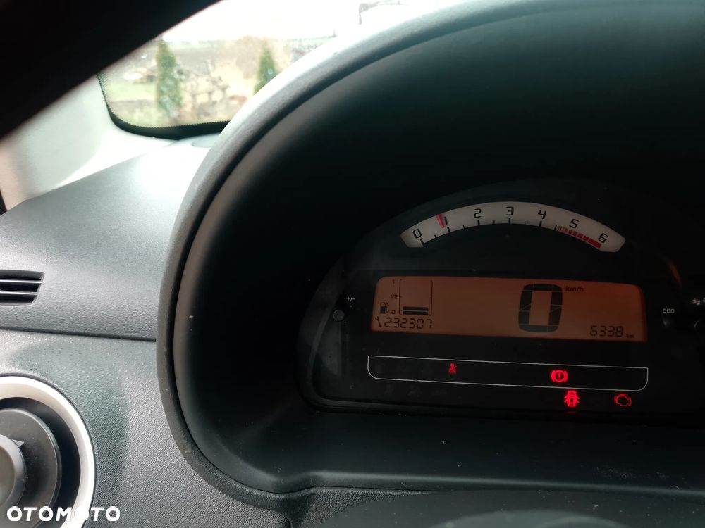 Citroën C3 1.4 HDi First - 11