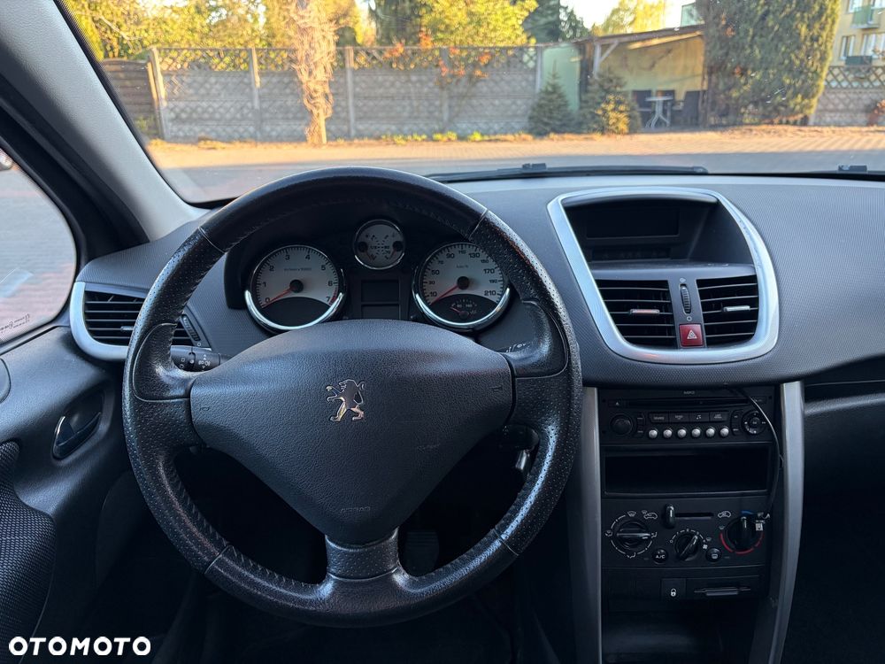 Peugeot 207 95 VTi Urban Style - 25