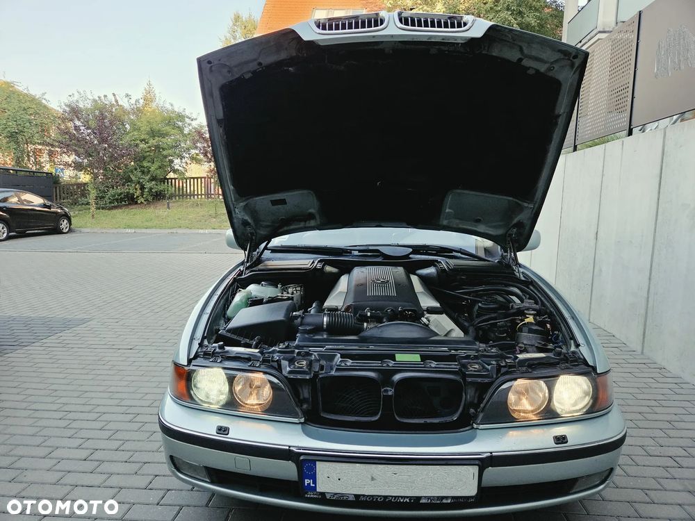 BMW Seria 5 - 28