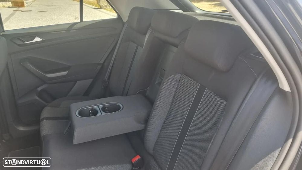 VW T-Roc 1.0 TSI Urban - 15