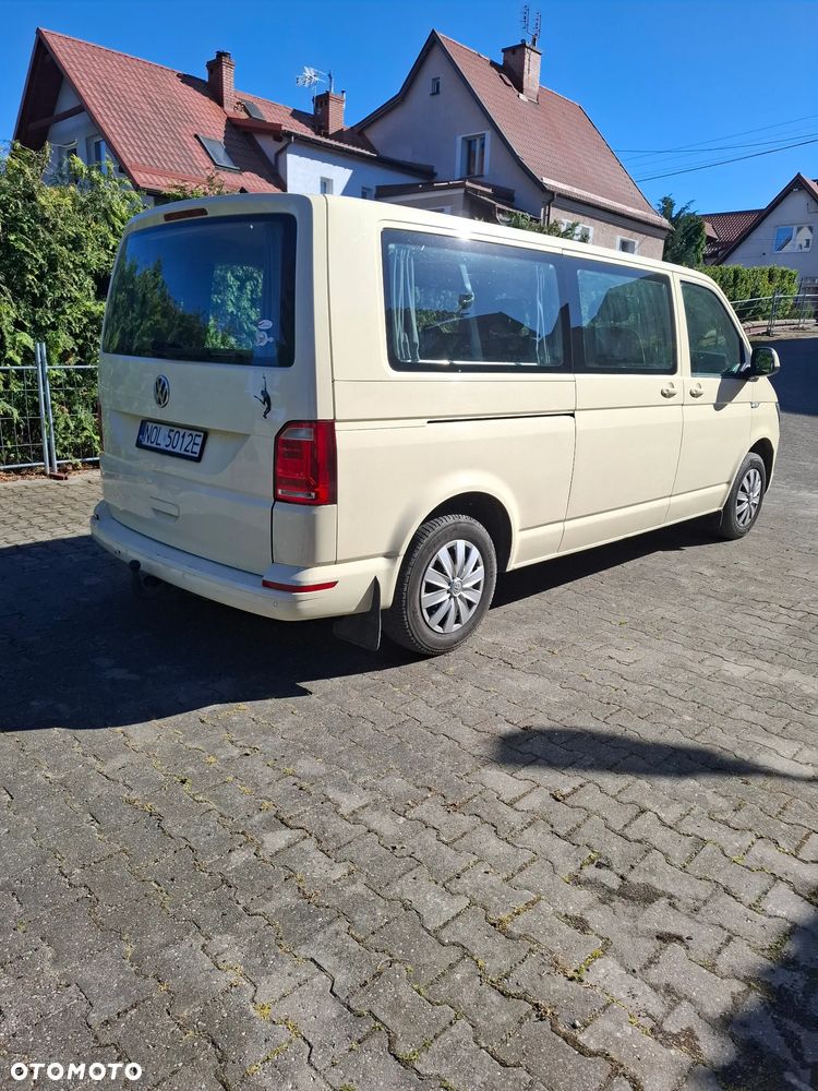 Volkswagen Caravelle - 2