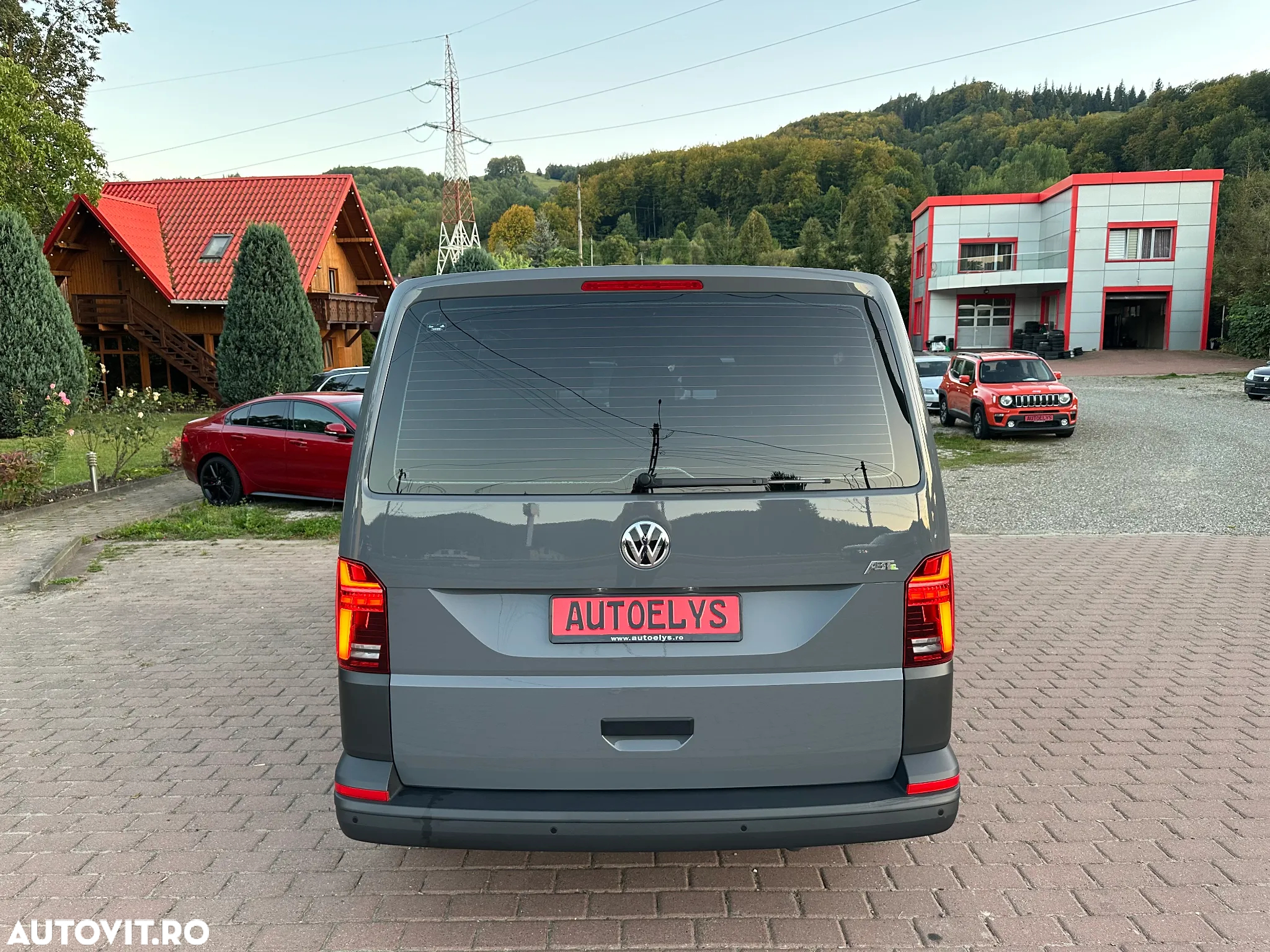 Volkswagen Caravelle - 5