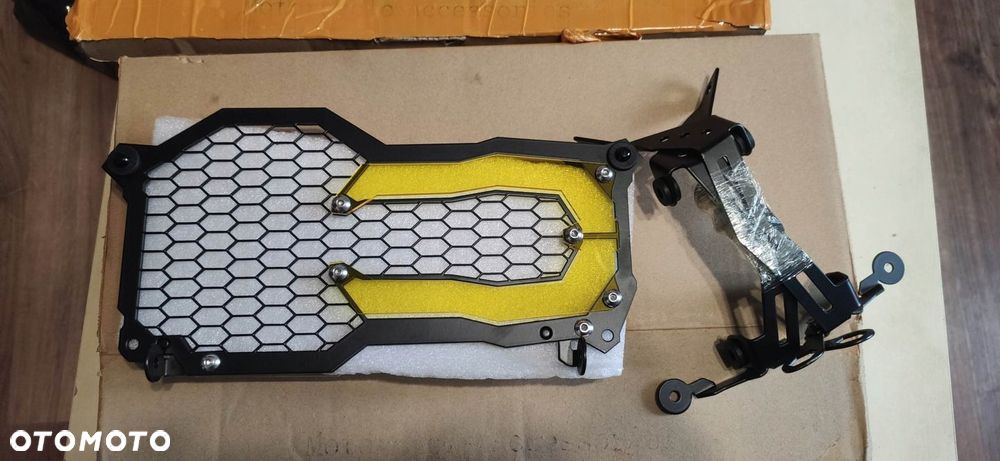 OSŁONA LAMPY BMW R1200GS LC ADVENTURE R125GS NOWE - 4