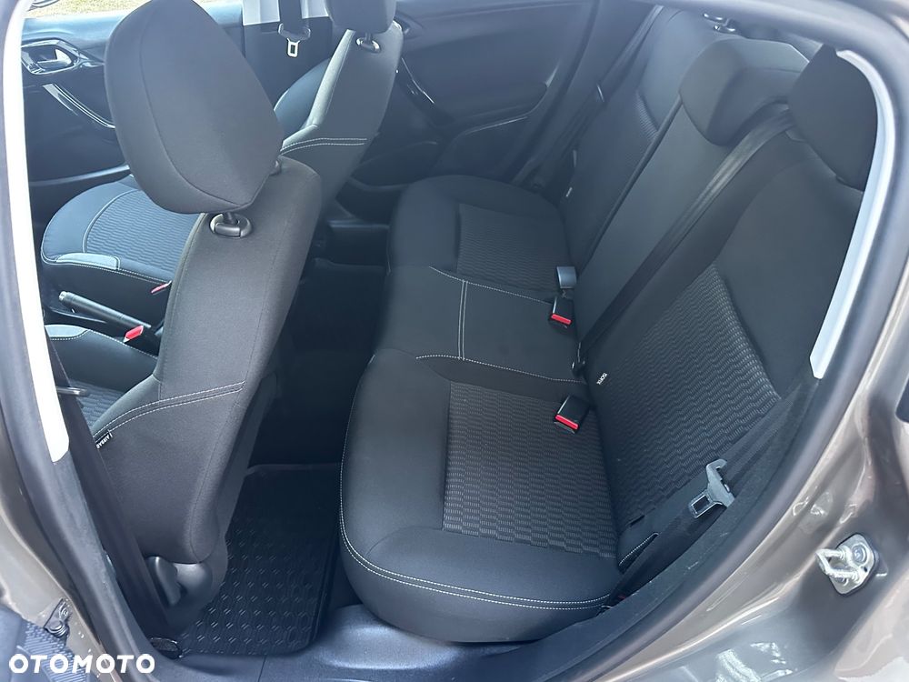 Peugeot 208 PureTech 82 Urban Move - 21