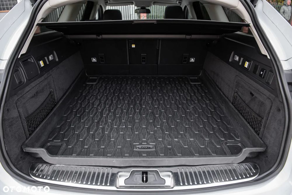 Jaguar XF - 31