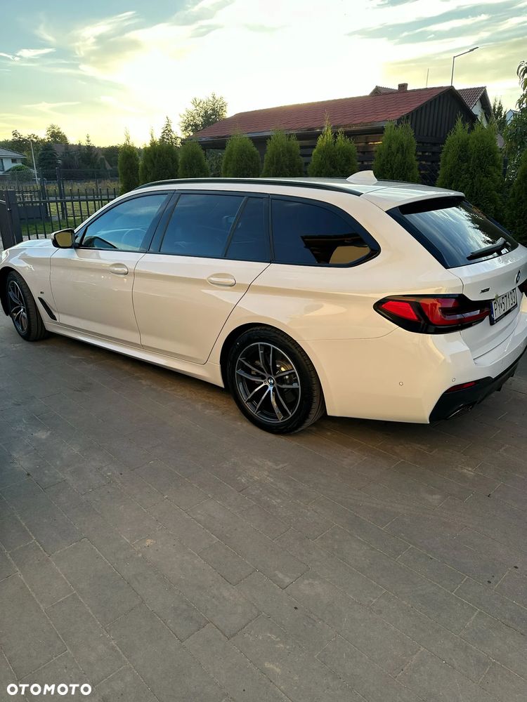 BMW Seria 5 520d xDrive MHEV M Sport sport - 3