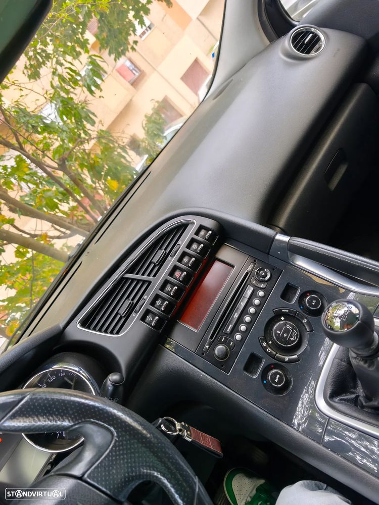 Peugeot 3008 1.6 HDi Executive - 7