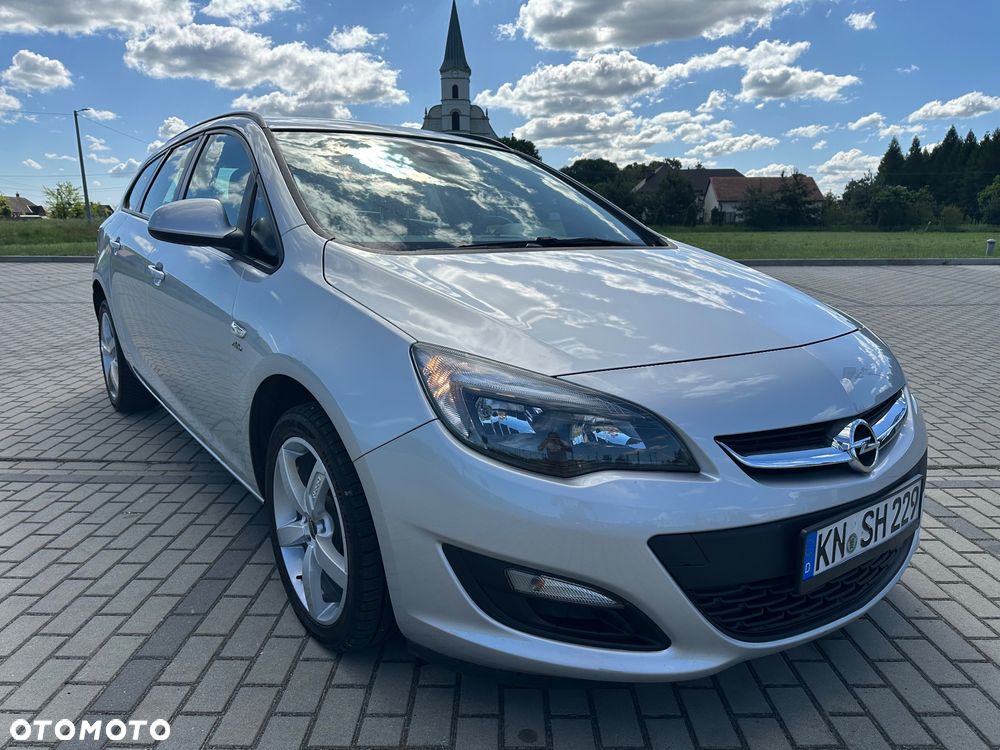 Opel Astra 2.0 CDTI Exklusiv - 2