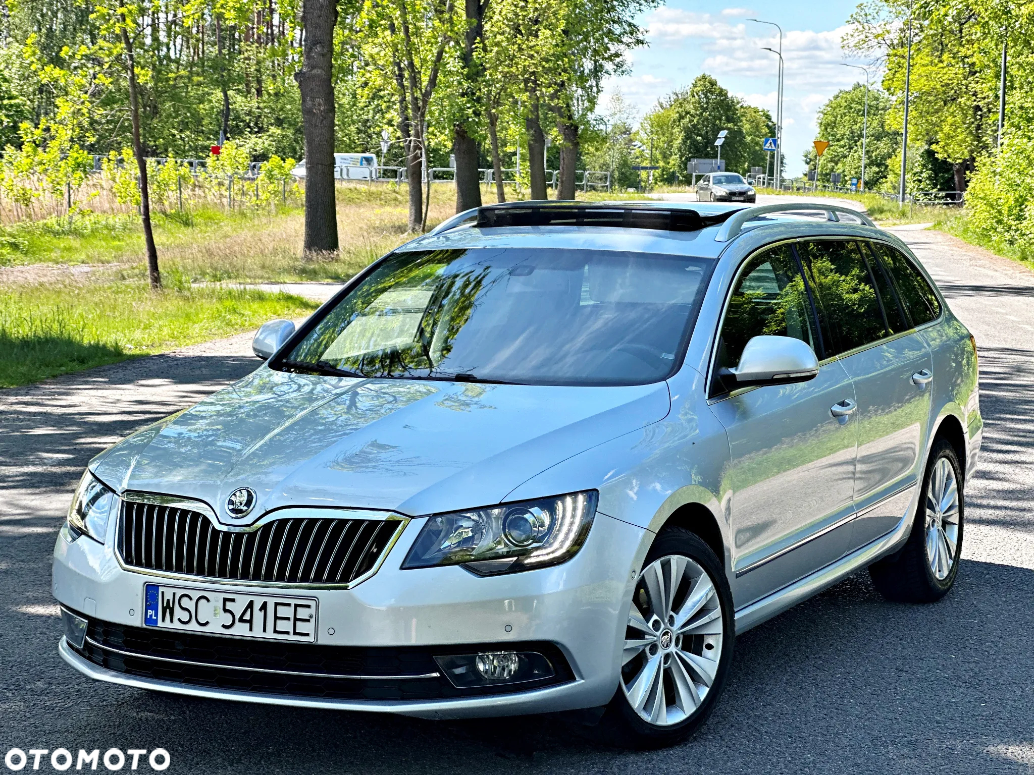 Skoda Superb 1.6 TDI Business DSG - 4