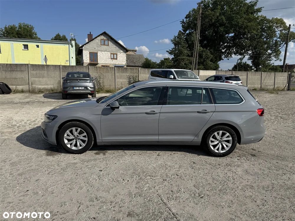 Volkswagen Passat - 10