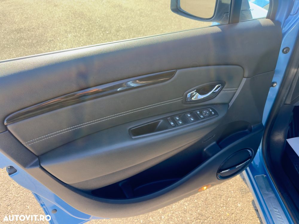 Renault Grand Scenic Energy dCi 110 S&S Bose Edition - 16