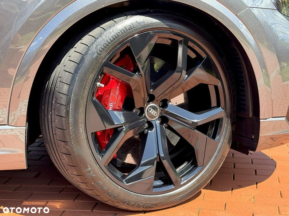 Audi RS Q8 - 12