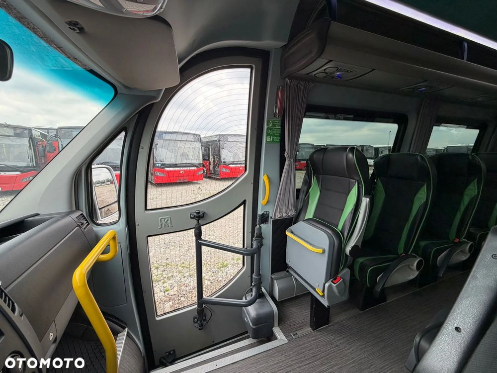 Mercedes-Benz Sprinter 519 - 27