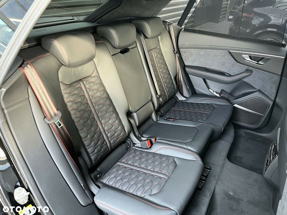 Audi RS Q8 - 22