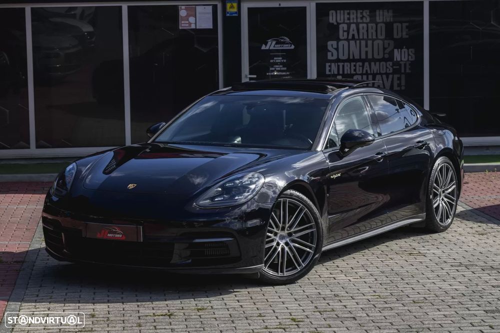 Porsche Panamera 4 E-Hybrid - 5