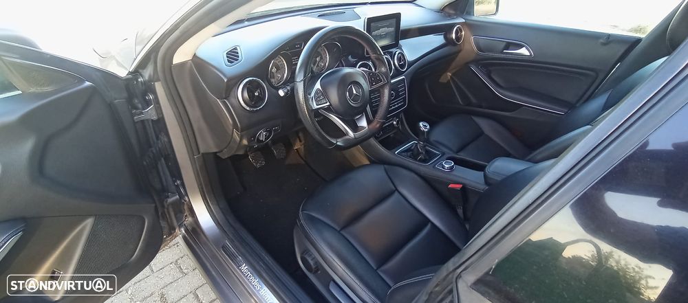 Mercedes-Benz CLA 180 CDI - 4