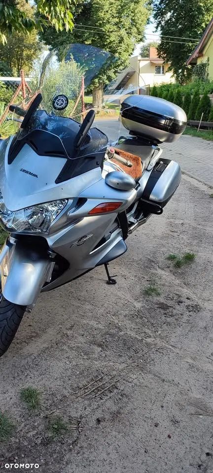 Honda ST - 5