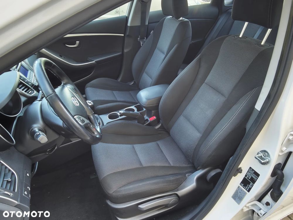 Hyundai i30 1.4 Fifa World Cup Edition - 14
