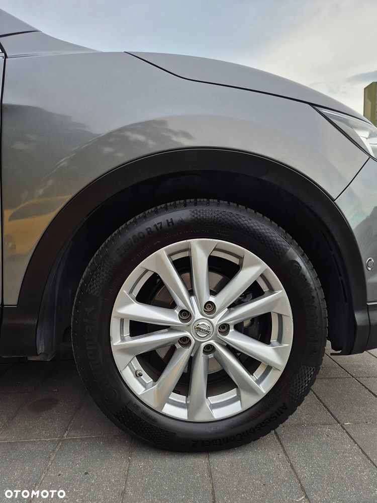 Nissan Qashqai 1.6 DCi Xtronic TEKNA - 4