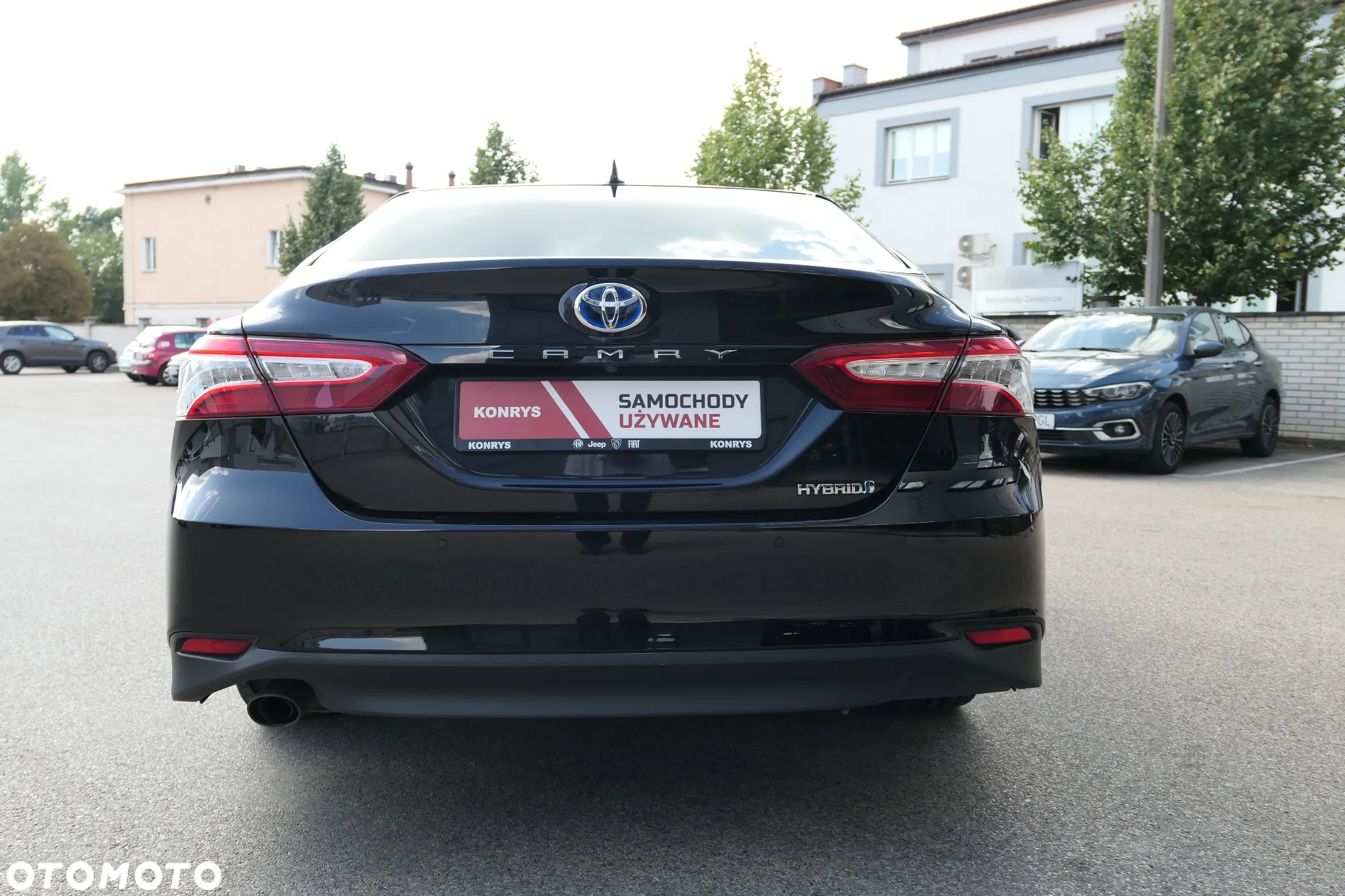Toyota Camry - 6